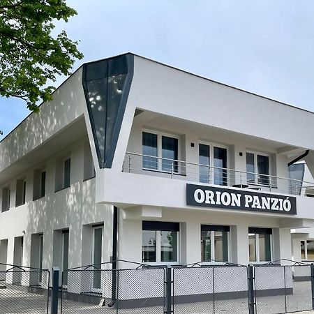 Orion Panzio Bed & Breakfast ไฮจ์ดุสโซบอสโล ภายนอก รูปภาพ