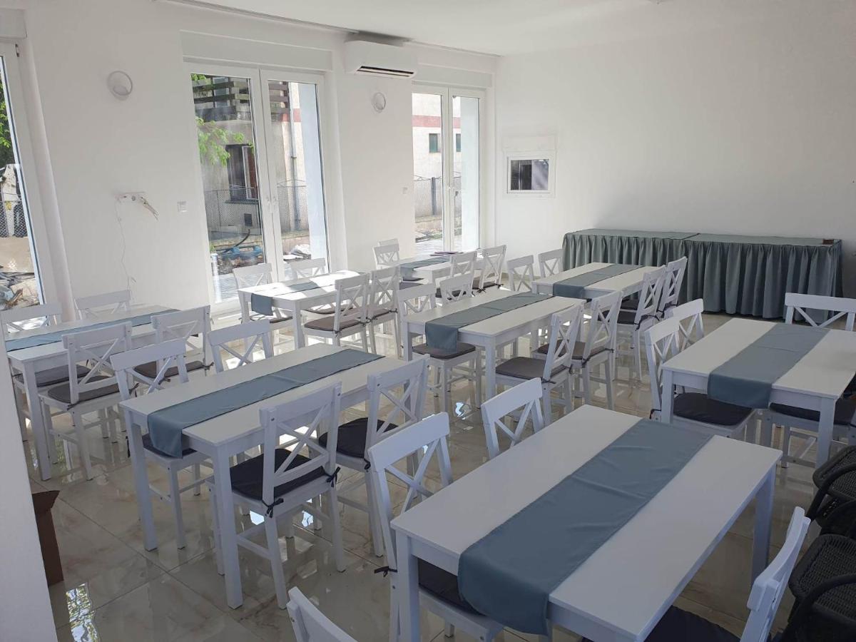 Orion Panzio Bed & Breakfast ไฮจ์ดุสโซบอสโล ภายนอก รูปภาพ