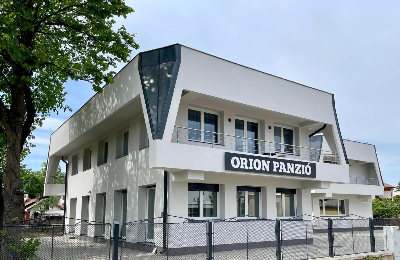 Orion Panzio Bed & Breakfast ไฮจ์ดุสโซบอสโล ภายนอก รูปภาพ