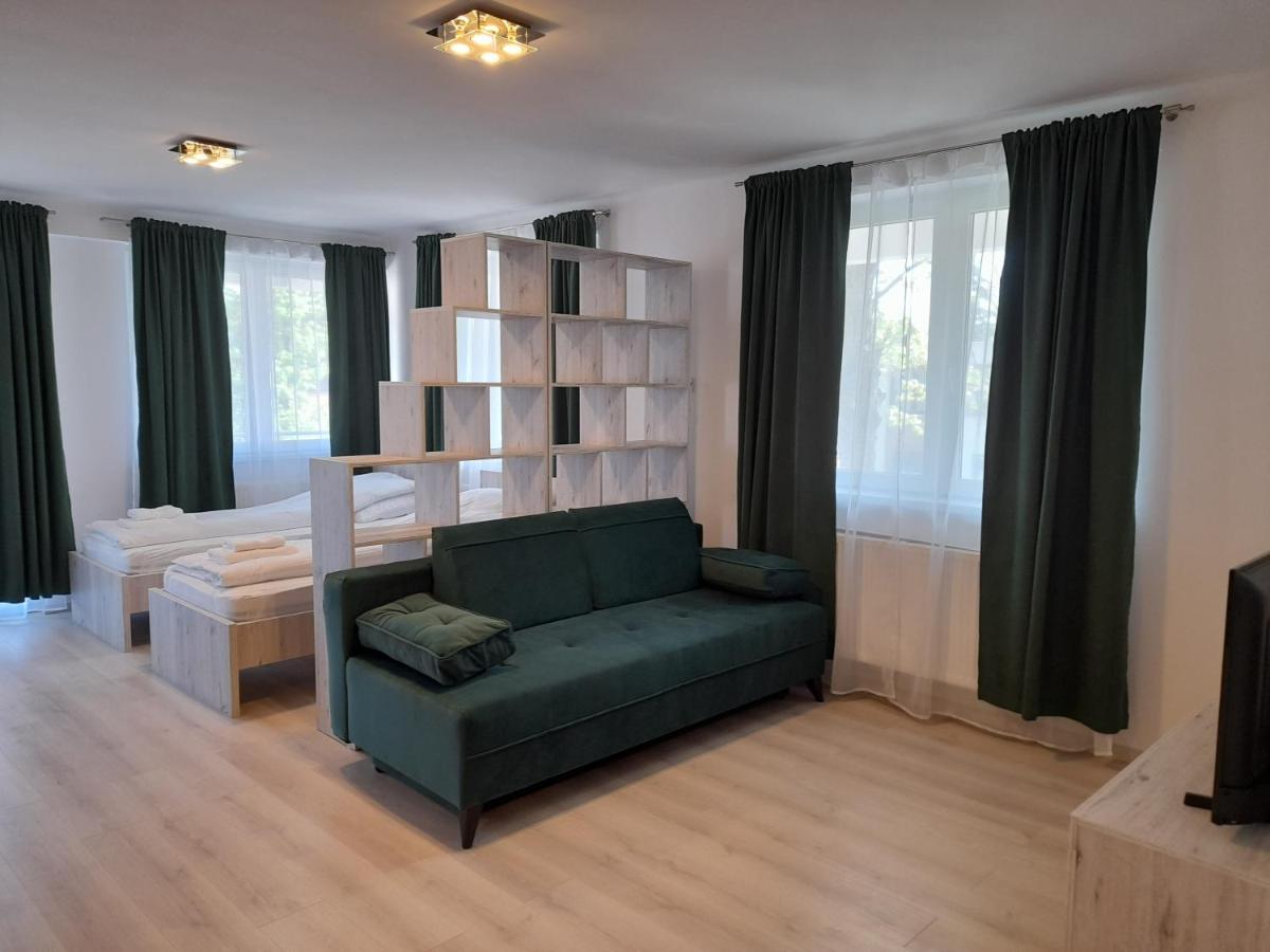 Orion Panzio Bed & Breakfast ไฮจ์ดุสโซบอสโล ภายนอก รูปภาพ