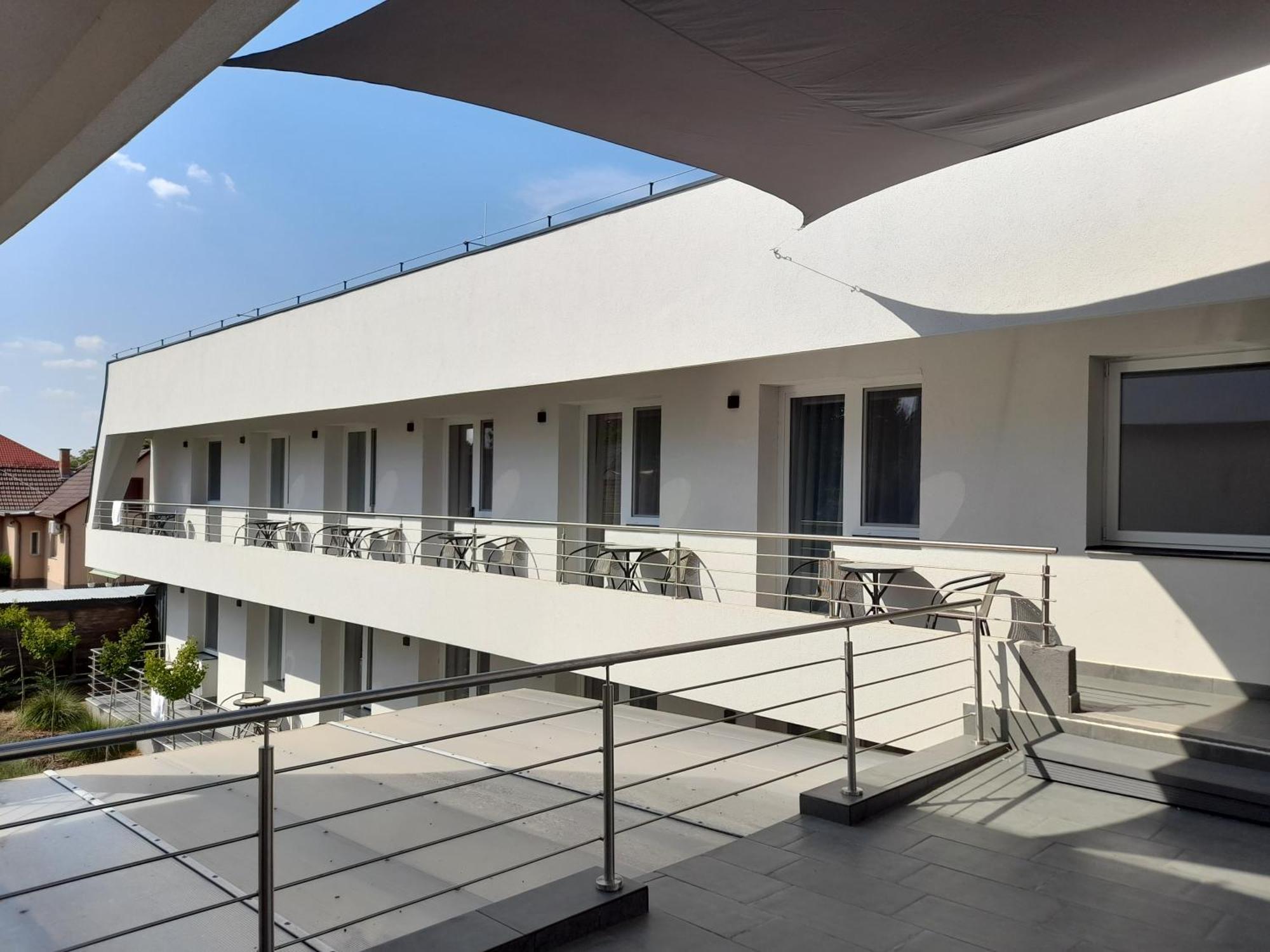 Orion Panzio Bed & Breakfast ไฮจ์ดุสโซบอสโล ภายนอก รูปภาพ